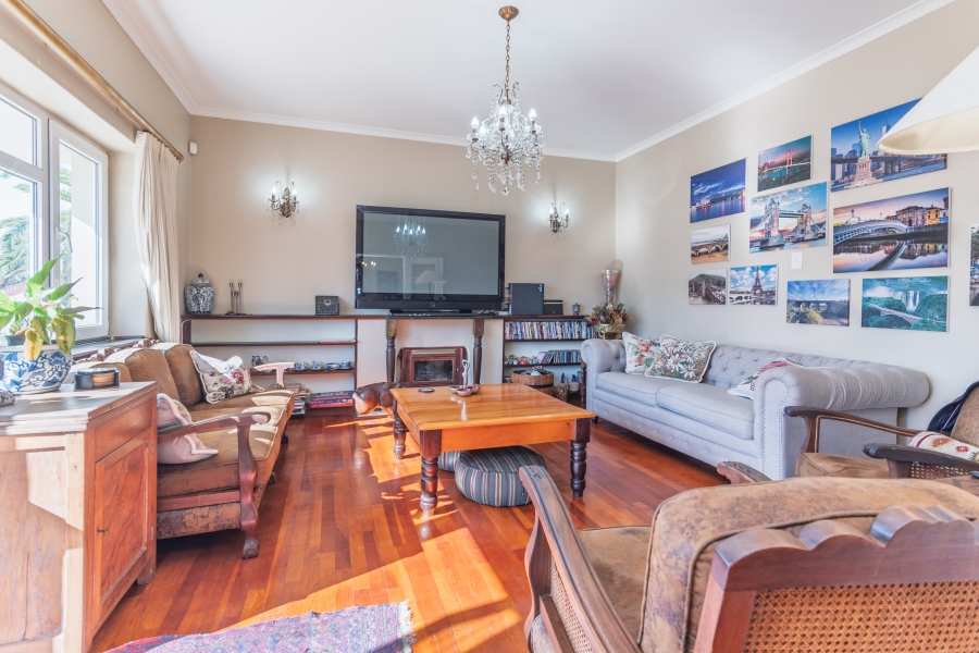 5 Bedroom Property for Sale in Fish Hoek Western Cape